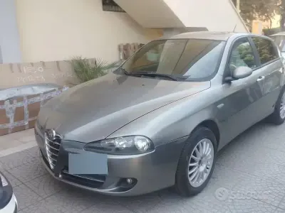 Usata Alfa Romeo 1900 Distinctive 120 CV (88 kW) 2009 Berlina