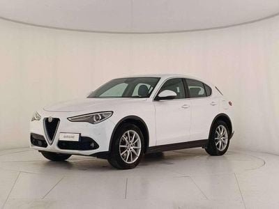 Usata Alfa Romeo Stelvio Executive 209 CV (153 kW) 2019 Bianco alfa SUV