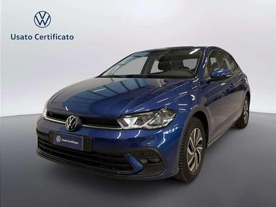 Usata VW Polo Life 80 CV (58 kW) 2023 Reef blue metallizzato Utilitaria