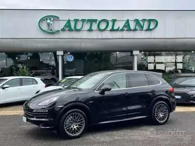 Usata Porsche Cayenne Sport 245 CV (180 kW) 2013 Nero metallizzato SUV