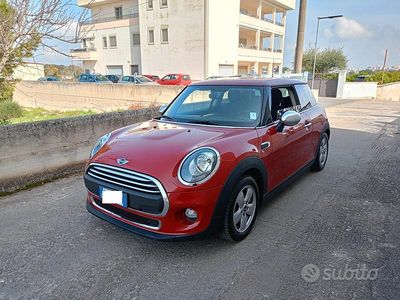 Usata Mini Cooper 95 CV (69 kW) 2014 Rosso Utilitaria