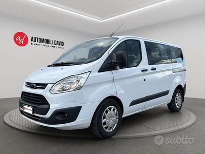 Begagnad Ford Tourneo Trend 105 HK (77 kW) 2016 Vit Minibuss