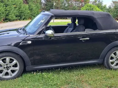 Usata Mini Cooper Cabriolet 122 CV (89 kW) 2010 Nero Cabrio