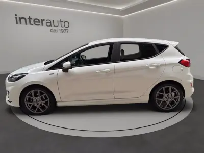 Usata Ford Fiesta ST-Line 125 CV (91 kW) 2023 Frozen white Utilitaria