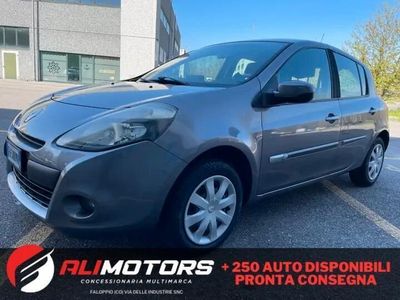 usata Renault Clio 1.2 16V 5 porte*Neopatentati*Navi*