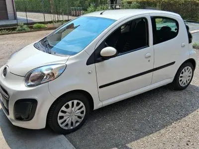 Usata Citroën C1 68 CV (50 kW) 2013 Bianco Utilitaria