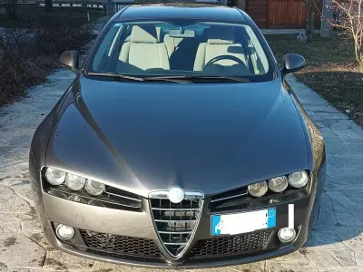 Usata Alfa Romeo 159 120 CV (88 kW) 2007 Grigio Berlina