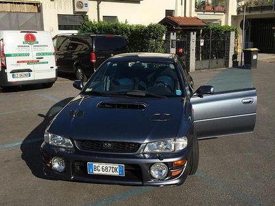 Usata Subaru Impreza 1999 Grigio Berlina