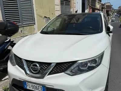 Usata Nissan Qashqai 115 CV (84 kW) 2017 Bianco SUV