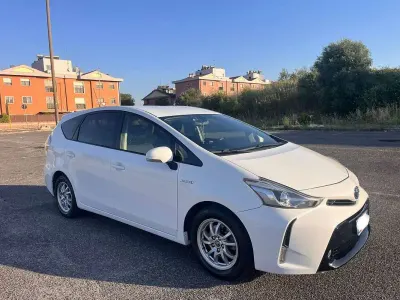 Usata Toyota Prius+ Lounge 99 CV (72 kW) 2015 Bianco Monovolume