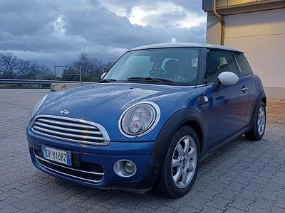 Usata Mini Cooper D 110 CV (80 kW) 2008 Blu Utilitaria