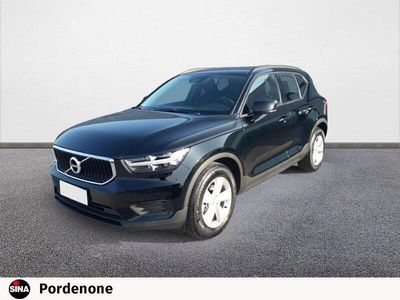 usata Volvo XC40 T2 Geartronic Momentum Core