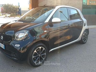 Usado Smart ForFour Passion 71 CV (52 kW) 2015 Negro Utilitario