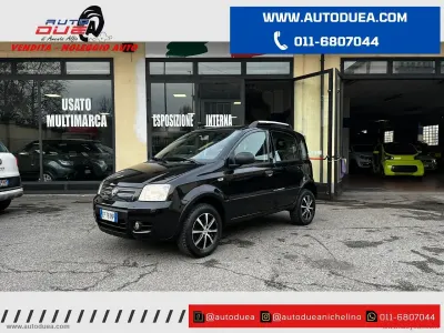 Usata Fiat Panda 4x4 Climbing 69 CV (50 kW) 2012 Nero Utilitaria