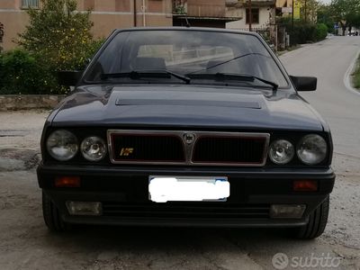 Usata Lancia Delta 132 CV (97 kW) 1991 Grigio Utilitaria