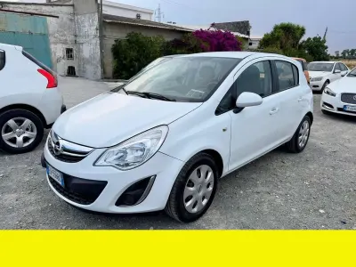 Usata Opel Corsa 65 CV (47 kW) 2014 Other Utilitaria