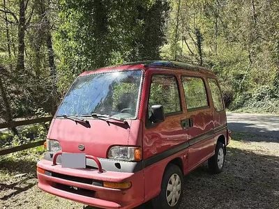 Usata Subaru Libero 54 CV (39 kW) 1993 Rosso Monovolume