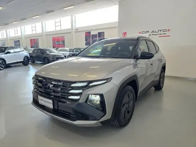 Nuova Hyundai Tucson 149 CV (109 kW) 2026 Giallo SUV