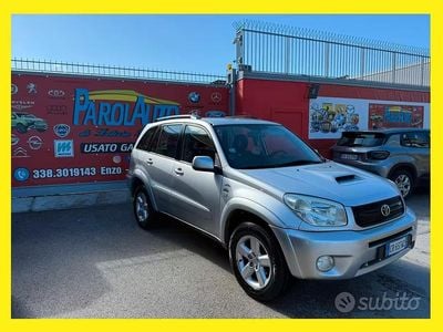 Usata Toyota RAV4 Sol 116 CV (85 kW) 2005 Grigio SUV