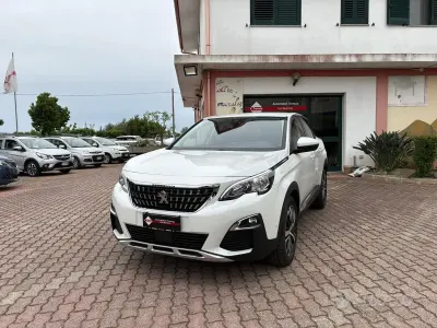 Gebraucht Peugeot 3008 Allure 131 PS (96 kW) 2020 Weiß SUV