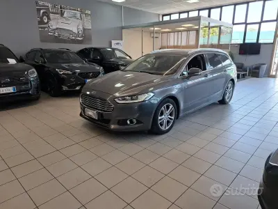 Usata Ford Mondeo 150 CV (110 kW) 2016 Grigio Station wagon