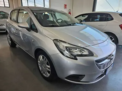 Usata Opel Corsa 90 CV (66 kW) 2019 Argento Utilitaria