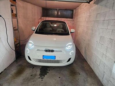 Usata Fiat 500e La Prima 42 kW (58 CV) 2023 Bianco Utilitaria