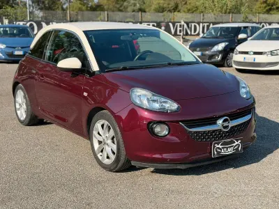Usata Opel Adam 69 CV (50 kW) 2017 Lilla Utilitaria