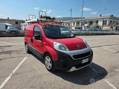Occasion Fiat Fiorino 80 ch (58 kW) 2017 Rouge Monospace