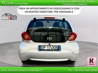 Usata Toyota Aygo 68 CV (50 kW) 2008 Argento Utilitaria