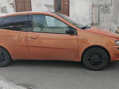 Usata Fiat Punto 60 CV (44 kW) 2002 Arancione Utilitaria