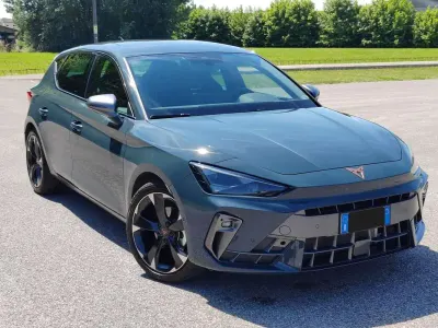 Usata Cupra Leon 150 CV (110 kW) 2024 Berlina