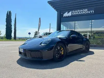 Usata Porsche 911 Carrera 4 GTS 541 CV (397 kW) 2024 Nero Coupé
