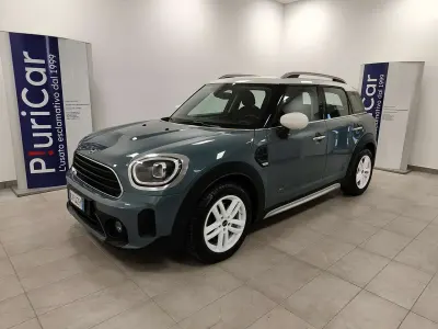 Begagnad Mini Cooper D Countryman 150 HK (110 kW) 2022 Grå SUV