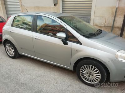 Usata Fiat Grande Punto 65 CV (47 kW) 2008 Grigio Utilitaria