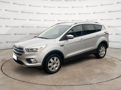 Usata Ford Kuga Titanium 120 CV (88 kW) 2017 Grigio SUV
