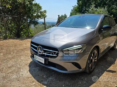 Usata Mercedes B180 116 CV (85 kW) 2019 Grigio Utilitaria