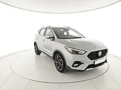 Usata MG ZS Luxury 106 CV (77 kW) 2024 Bianco SUV