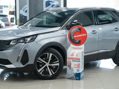 Usata Peugeot 3008 GT 131 CV (96 kW) 2022 Argento SUV