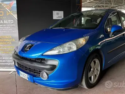 Usata Peugeot 207 95 CV (69 kW) 2008 Blu Berlina
