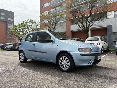 Usata Fiat Punto 80 CV (58 kW) 2001 Blu/azzurro Utilitaria