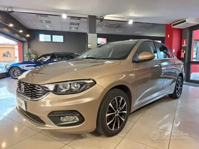 Usata Fiat Tipo Easy 95 CV (69 kW) 2019 Beige Berlina