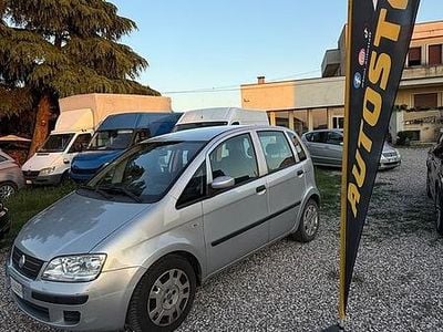 Usata Fiat Idea 70 CV (51 kW) 2008 Grigio Monovolume