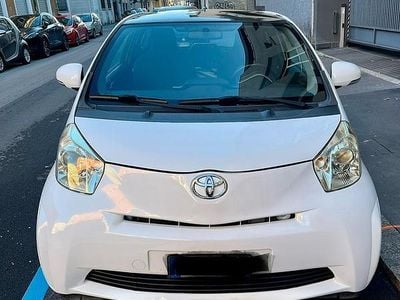 Usata Toyota iQ 68 CV (50 kW) 2009 Bianco Utilitaria