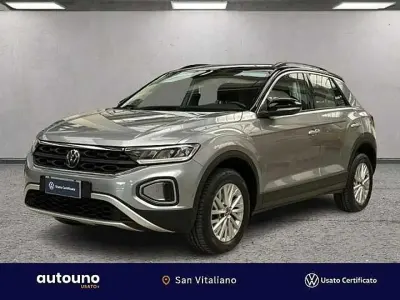 Usata VW T-Roc Life 150 CV (110 kW) 2024 Grigio SUV