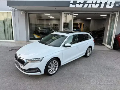 Usata Skoda Octavia G-TEC Style 131 CV (96 kW) 2021 Bianco Station wagon
