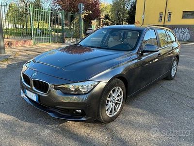 Usata BMW 318 116 CV (85 kW) 2016 Grigio Station wagon