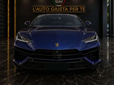 Nuova Lamborghini Urus 650 CV (478 kW) 2025 Blu/azzurro SUV