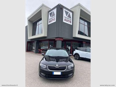 Usata Skoda Octavia Executive 105 CV (77 kW) 2014 Nero Utilitaria
