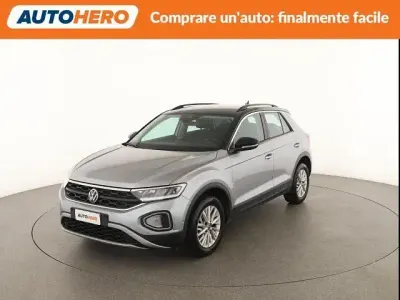 Usata VW T-Roc Life 116 CV (85 kW) 2023 Grigio SUV
